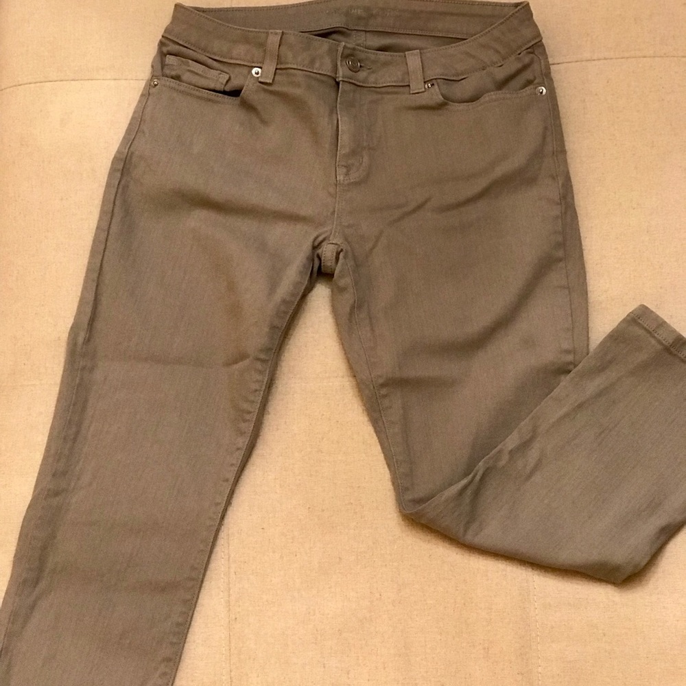 Michael Kors Skinny Jean Capris-Light Gray, Size 4